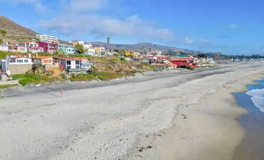 Casa Frente al Mar en Ensenada con Acceso Privado a la Playa, Totalmente Amueblada