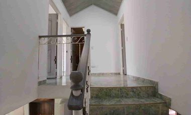 SE VENDE HERMOSA CASA EN FUSAGASUGA URBANIZACIÓN EL ENCANTO REMODELADA.