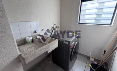 DEPARTAMENTO AMUEBLADO EN RENTA EN PARQUES GDL INT. 106 C