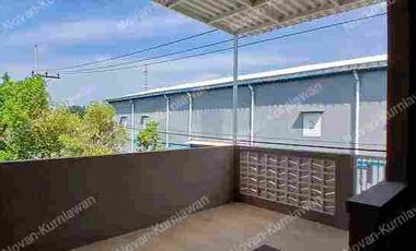 RUMAH 2 LANTAI SIAP HUNI MOJOKERTO