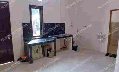 RUMAH 2 LANTAI SIAP HUNI MOJOKERTO