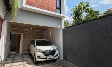 Rumah Mewah dan 3 Villa Siap Sewa — Solusi Hunian + Passive Income di Palagan