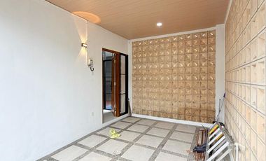 Rumah Mewah dan 3 Villa Siap Sewa — Solusi Hunian + Passive Income di Palagan