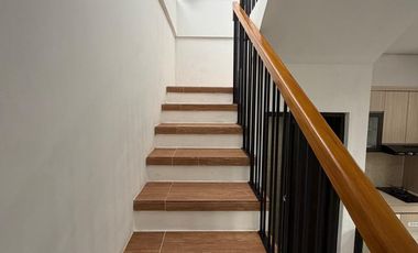 Rumah Mewah dan 3 Villa Siap Sewa — Solusi Hunian + Passive Income di Palagan