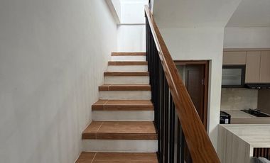 Rumah Mewah dan 3 Villa Siap Sewa — Solusi Hunian + Passive Income di Palagan