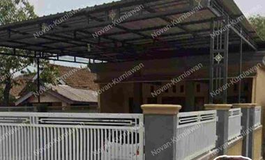 RUMAH MEGAH HALAMAN LUAS CANGGU MOJOKERTO