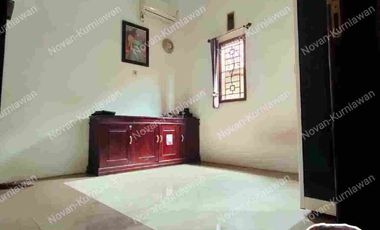 RUMAH MEGAH HALAMAN LUAS CANGGU MOJOKERTO