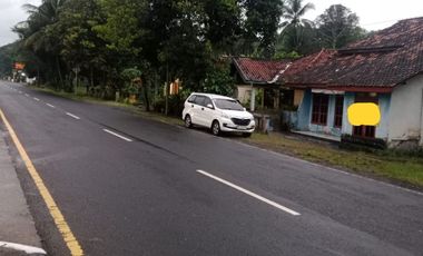 Tanah dan Bangunan Dijual Pinggir Jalan Deandels 5 Menit Bandara Yia Kulon Progo