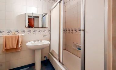 Castelar Norte - Venta - Casa 6 Ambientes, impecable, con ofinica completa