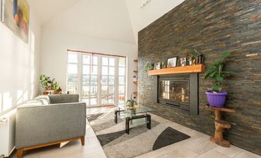 EXCLUSIVO DEPARTAMENTO EN CONDOMINIO CASONAS PATAGONIA VIRGIN, FRUTILLAR, 4D + 4B + SALA ESTAR + TERRAZA. GOLF, NATURALEZA Y FRENTE AL LAGO L