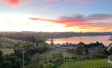 EXCLUSIVO DEPARTAMENTO EN CONDOMINIO CASONAS PATAGONIA VIRGIN, FRUTILLAR, 4D + 4B + SALA ESTAR + TERRAZA. GOLF, NATURALEZA Y FRENTE AL LAGO L