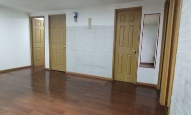 Se arrienda dpto, interior independiente 2d, 1b en La Granja, paradero 18