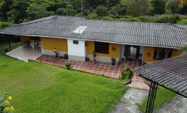 CASA CAMPESTRE EN ARRIENDO EN MONTELARGO