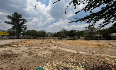 Terreno comercial en venta Calzada Juan Pablo II Tetlán