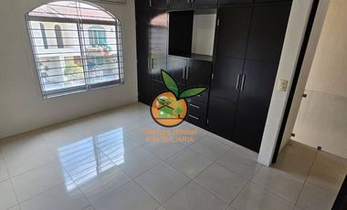 CASA EN VENTA EN FRACCIONAMIENTO PRIVADO VILLA TULES, ZAPOPAN
