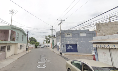 BODEGA COMERCIAL EN UNA DE LAS MEJORES ZONAS DE QUERETARO!!