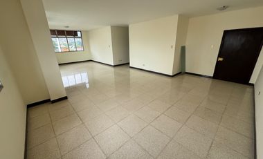 Se alquila departamento de 3 dormitorios en av. 9 de octubre y Tungurahua esquina