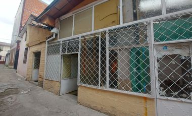 lote de venta en el centro histórico de cuenca, a pocas cuadras del Parque Calderón, parque san Sebastián. Calle Estévez de Toral