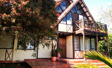 Casa tipo chalet en La Calera con vista al embalse