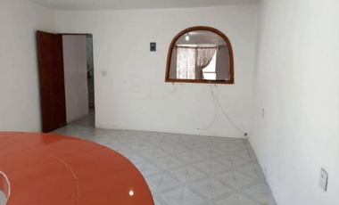 CASA EN TLAXCALA MUY BONITA, AMPLIA, ACABADOS DE LUJO, CUENTA CON TODOS LOS SERVICIOS.