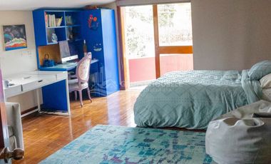 VENTA DE CASA CON PISCINA - SURCO