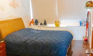 VENTA DE CASA CON PISCINA - SURCO