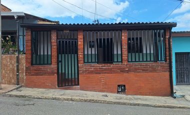 VENTA CASA BARRIO KENNEDY UNA PLANTA, DESOCUPADA, ECONÓMICA