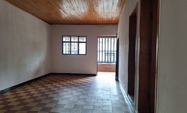 VENTA CASA BARRIO KENNEDY UNA PLANTA, DESOCUPADA, ECONÓMICA