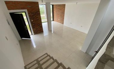 SE VENDE CASA POR ESTRENAR - URB YASUNÍ EN MACHALA