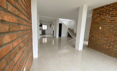 SE VENDE CASA POR ESTRENAR - URB YASUNÍ EN MACHALA