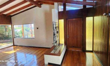 Arriendo casa grande y hermosa