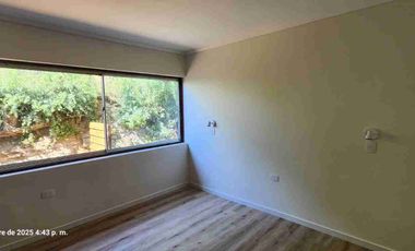 Arriendo casa grande y hermosa