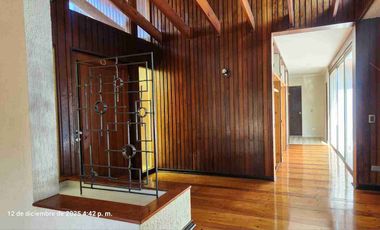 Arriendo casa grande y hermosa