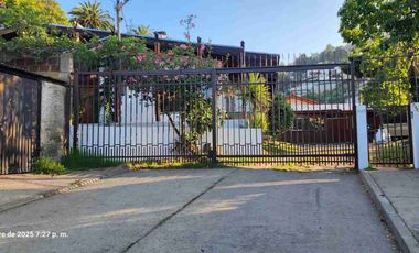 Arriendo casa grande y hermosa