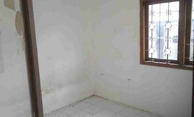 Disewakan Rumah 5KT, 3KMnd, Murah ,Strategis U/KTR/tinggal