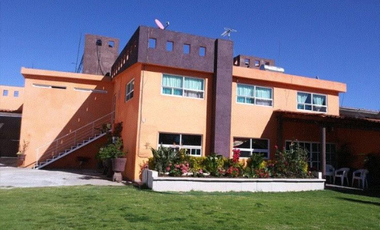 CASA EN VENTA EN JILOTEPEC, MÉXICO – Amplio terreno con casa de dos niveles y estacionamiento para 6 autos, Recuperación Bancaria