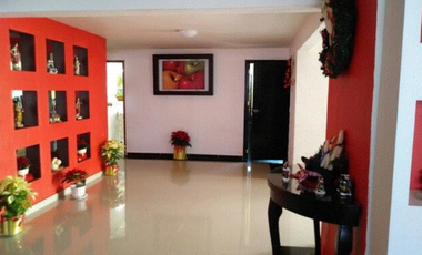 CASA EN VENTA EN JILOTEPEC, MÉXICO – Amplio terreno con casa de dos niveles y estacionamiento para 6 autos, Recuperación Bancaria