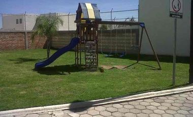 Rento casa e 3 habitaciones adelante de Zerezotla rumbo al aeropuerto