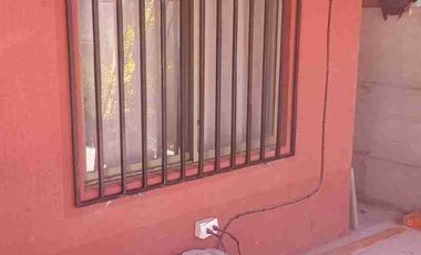 Arriendo acogedora casa en Valle Tranquilo, Buin.