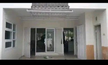 Disewakan Rumah GRaha Tirta Bougenville Waru Sidoarjo  SIU.A332