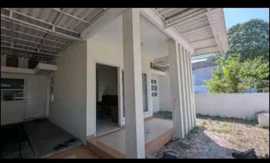 Disewakan Rumah GRaha Tirta Bougenville Waru Sidoarjo  SIU.A332