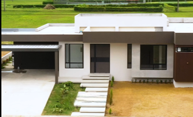 VENTA DE CASA EN URB. TENIS CLUB 4