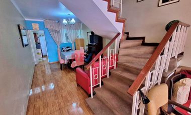 🏡 VENTA DE CASA DE 3 PISOS EN BREÑA – A 1 cuadra de la Plaza de La Bandera📍