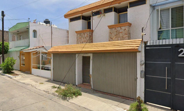 VENTA DE CASA EN JARDINES DE LA CUZ GUADALAJARA JALISCO