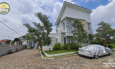 Rumah Depok Ready Stok Siap Huni IMB SHM 2 Lantai 3 Kamar Tidur Akses Stasiun Depok Baru dekat Tol Desari dekat Tol Kukusan Beji Margonda Kota Depok