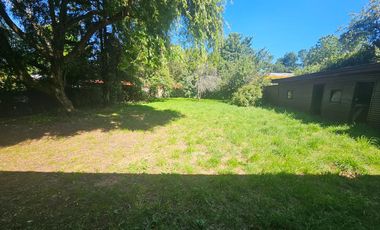 CASA SALIDA SUR CON AMPLIO TERRENO