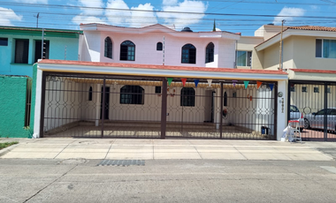 CASA EN VENTA  EN CASA REAL VALLARTA ZAPOPAN JALISCO.