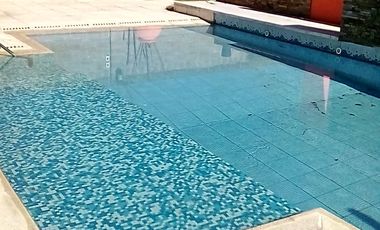 SE VENDE BELLISIMA CASA 5 DORM Y DEPENDENCIAS EN GRANJA DE FUNES - CORDOBA