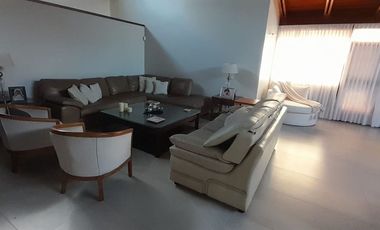 SE VENDE BELLISIMA CASA 5 DORM Y DEPENDENCIAS EN GRANJA DE FUNES - CORDOBA