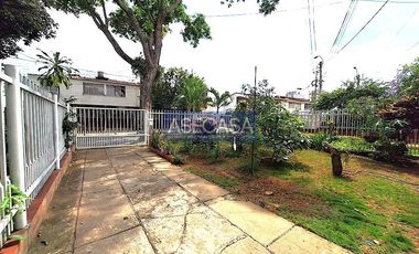 VENTA CASA LAGOS I CON APARTAMENTO Y APARTAESTUDIO